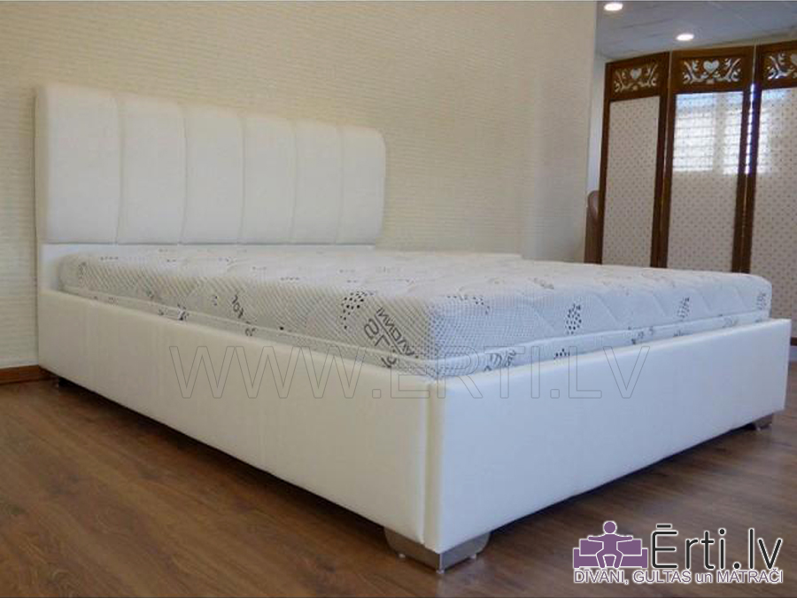 Gulta OLYMP – Eleganta gulta ar vertikāliem spilveniem un veļaskasti
